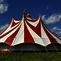 Zirkus-Zelt Rot/Weiß